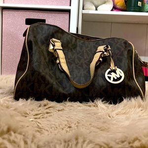 Micheal kors bag